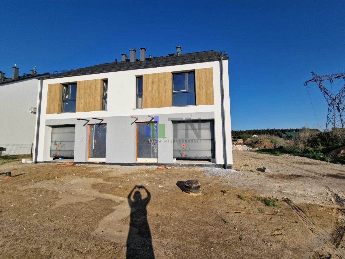 dom, 4 pokoje Wojnowice. Zdjęcie 12