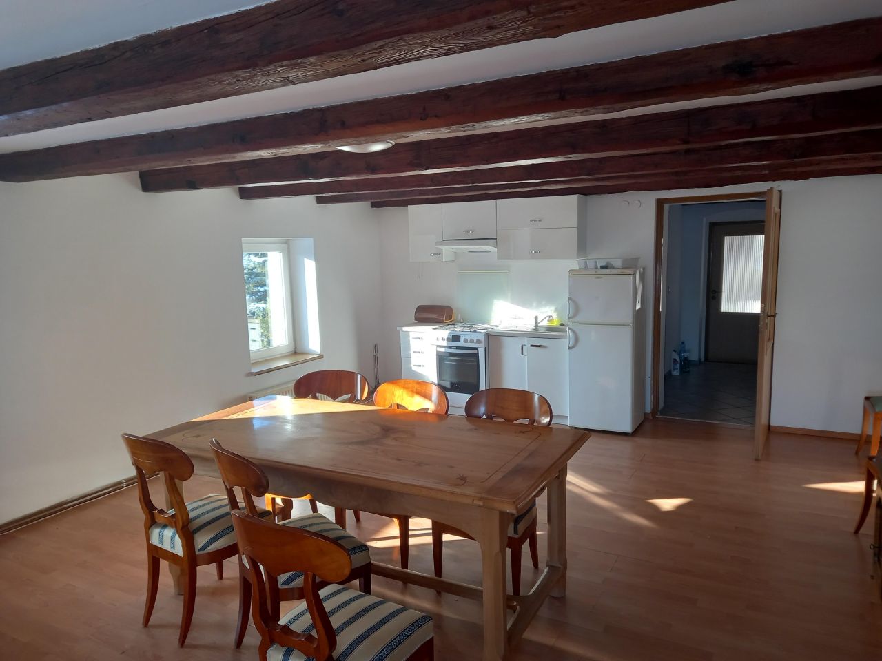 Mieszkanie 4-pokojowe Jelenia Góra Maciejowa, ul. Trzcińska. Zdjęcie 2