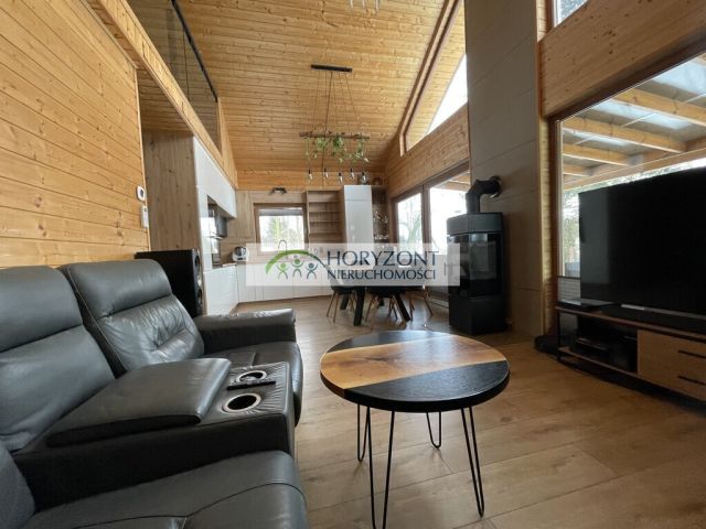 dom wolnostojący, 4 pokoje Tuchom. Zdjęcie 5