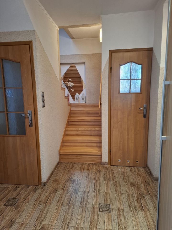 dom wolnostojący, 7 pokoi Żmigród, ul. Kwiatowa. Zdjęcie 11