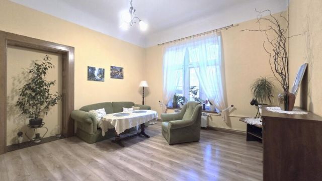 Mieszkanie 5-pokojowe Chełmża. Zdjęcie 1