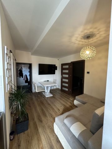 Mieszkanie 2-pokojowe Wałbrzych Nowe Miasto, park Sobieskiego. Zdjęcie 1