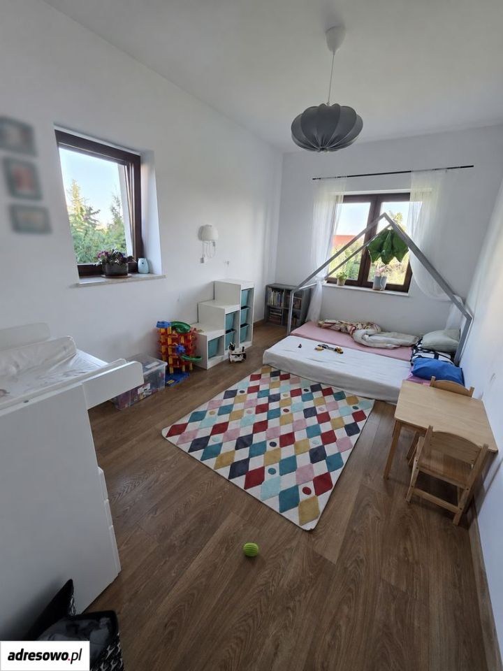 dom wolnostojący, 5 pokoi Ziemnice. Zdjęcie 13