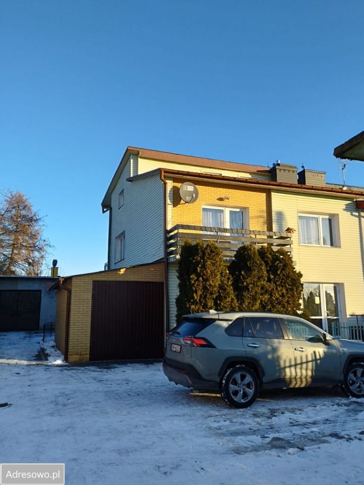 bliźniak, 7 pokoi Pionki, ul. dr Marii Garszwo