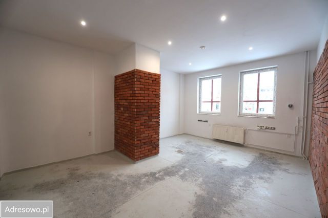 Lokal Murowana Goślina, ul. Nowy Rynek. Zdjęcie 1