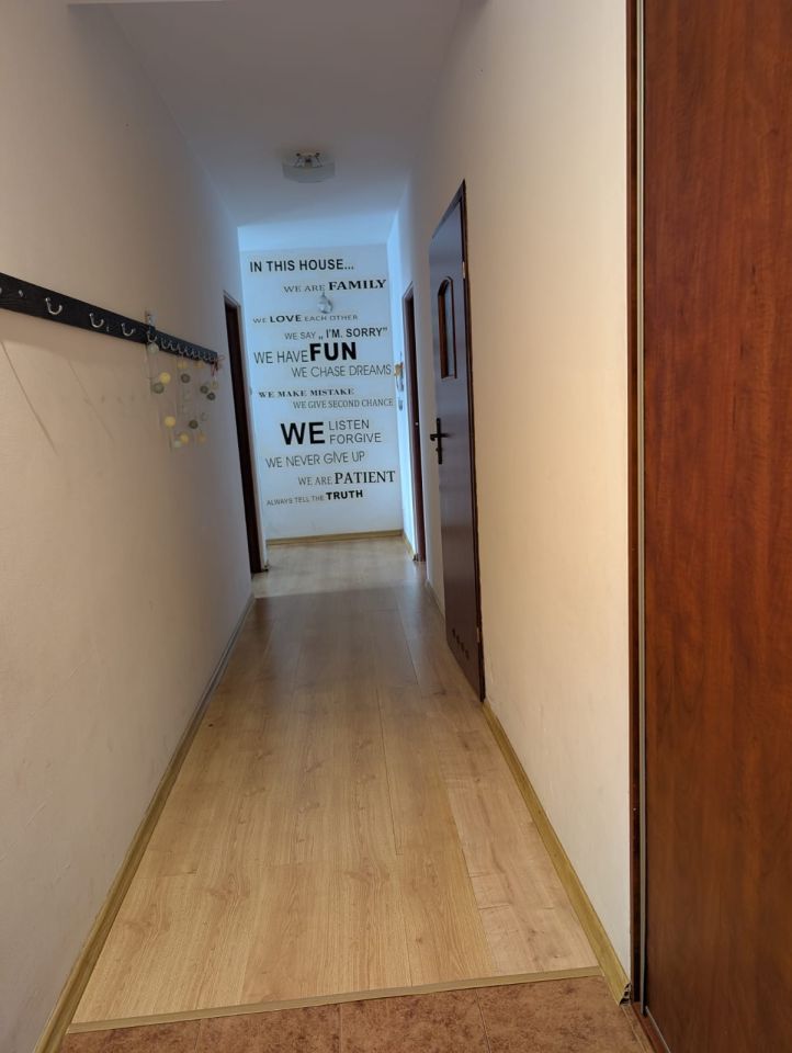 Mieszkanie 3-pokojowe Nowy Sącz Wólki, ul. Władysława Barbackiego. Zdjęcie 2