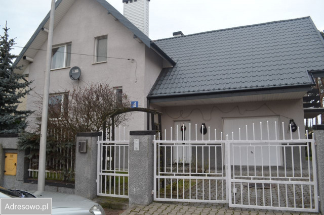 dom wolnostojący, 5 pokoi Płock, ul. Kurpiowska. Zdjęcie 1