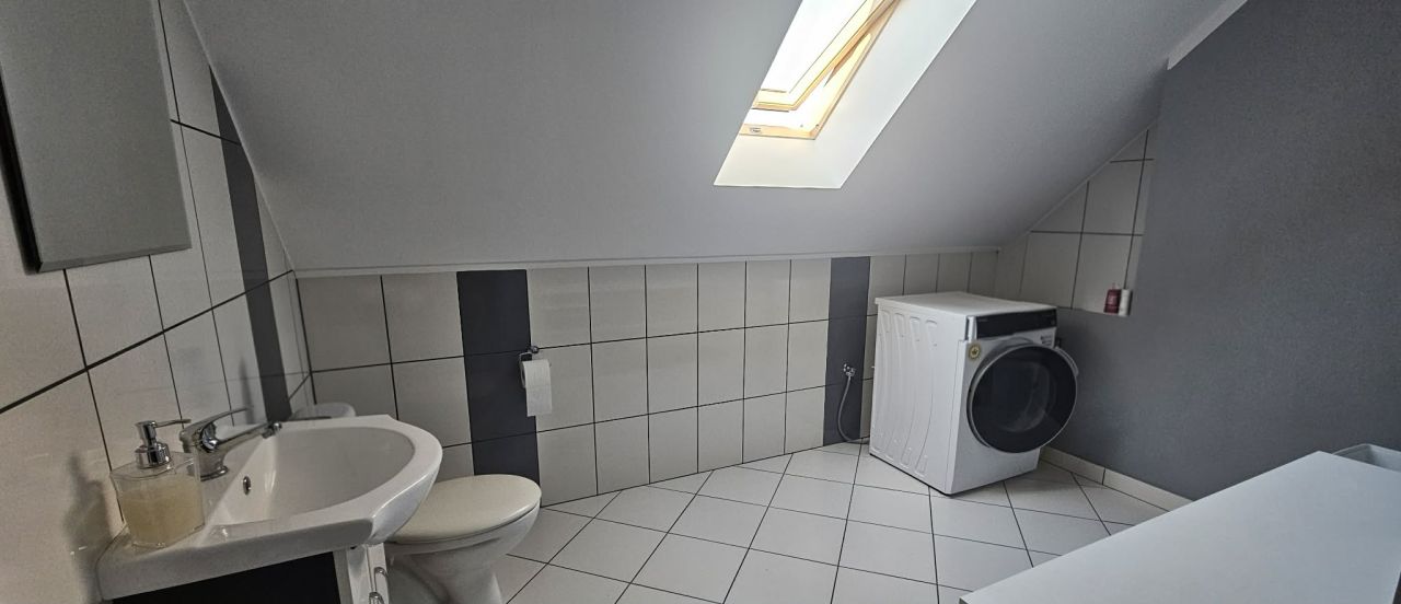 dom wolnostojący, 5 pokoi Tworzyjanów. Zdjęcie 12