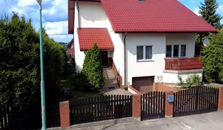 dom wolnostojący, 6 pokoi Chojnów, ul. Akacjowa