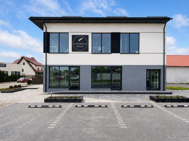 Lokal Niegów, ul. Handlowa. Zdjęcie 1