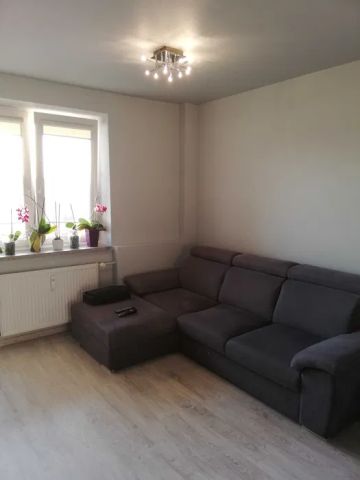 Mieszkanie 4-pokojowe Łask, ul. Jodłowa. Zdjęcie 1