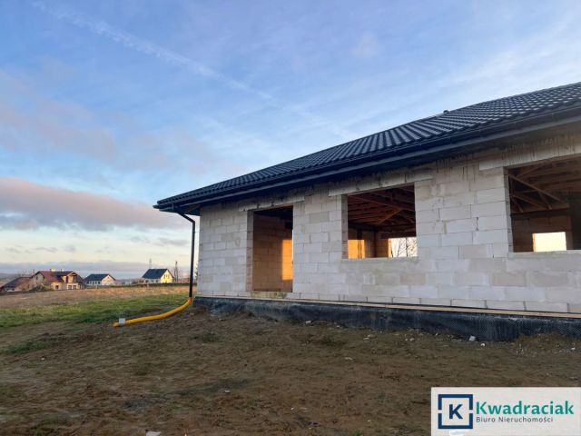 dom wolnostojący, 4 pokoje Kombornia. Zdjęcie 20