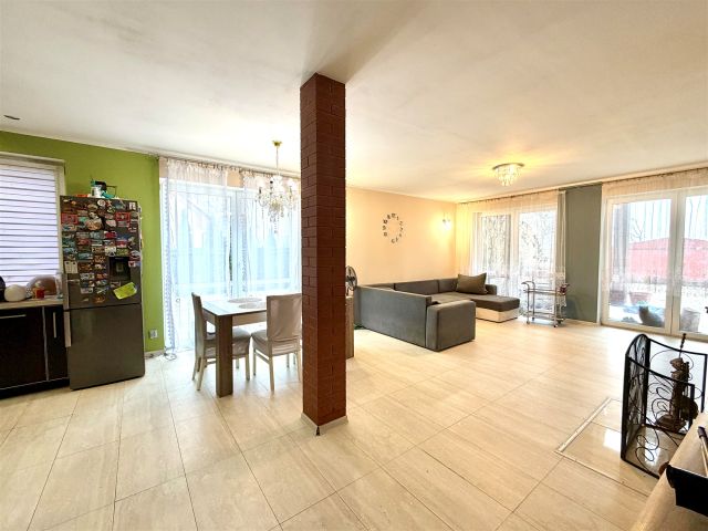 dom wolnostojący, 4 pokoje Orzechowo. Zdjęcie 2