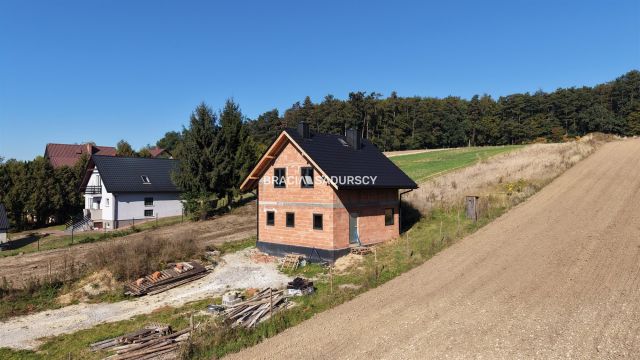 dom wolnostojący, 5 pokoi Wysocice. Zdjęcie 10