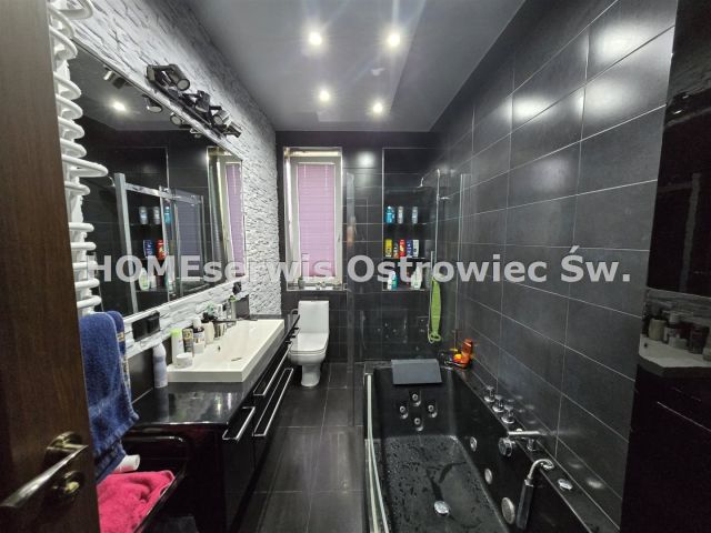 kamienica Ostrowiec Świętokrzyski Centrum, ul. Sławomira Czerwińskiego. Zdjęcie 10