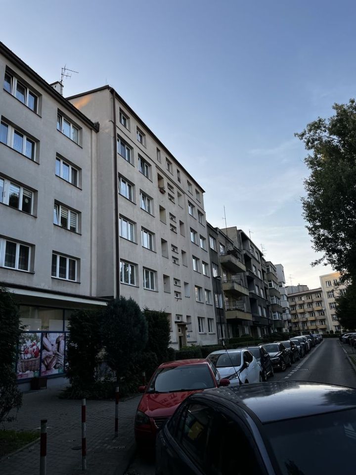 Mieszkanie 3-pokojowe Bielsko-Biała Śródmieście. Zdjęcie 2