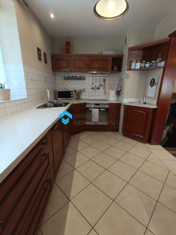 dom wolnostojący, 5 pokoi Kostrzyca. Zdjęcie 7