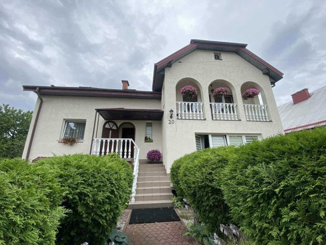 dom wolnostojący, 7 pokoi Kielce Barwinek, ul. Jana Matejki. Zdjęcie 1