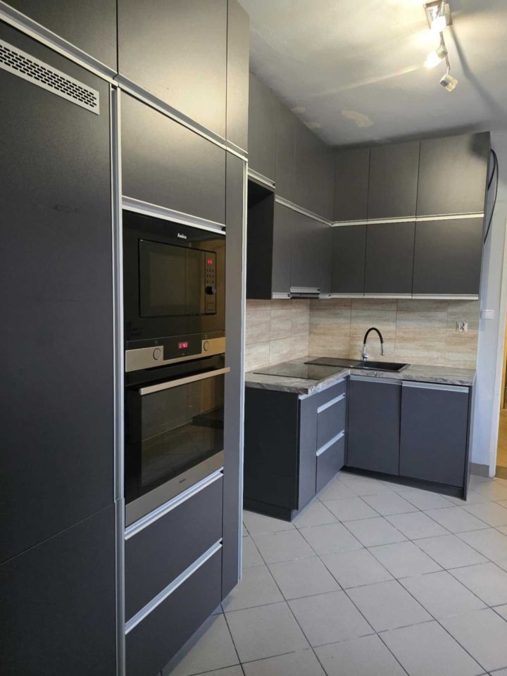 Mieszkanie 3-pokojowe Konstantynów Łódzki. Zdjęcie 2