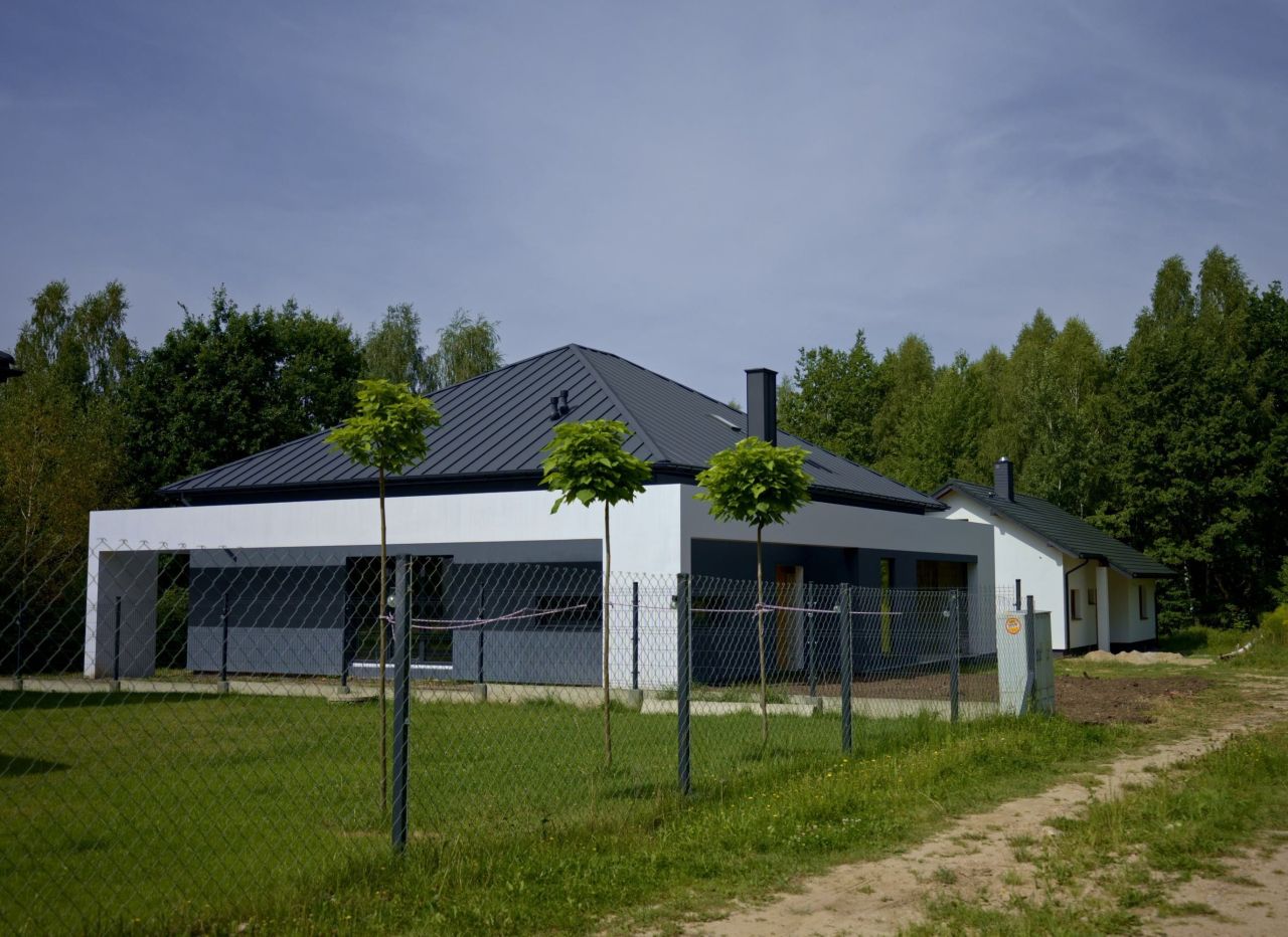 dom wolnostojący Miedziana Góra, ul. Łazy. Zdjęcie 8