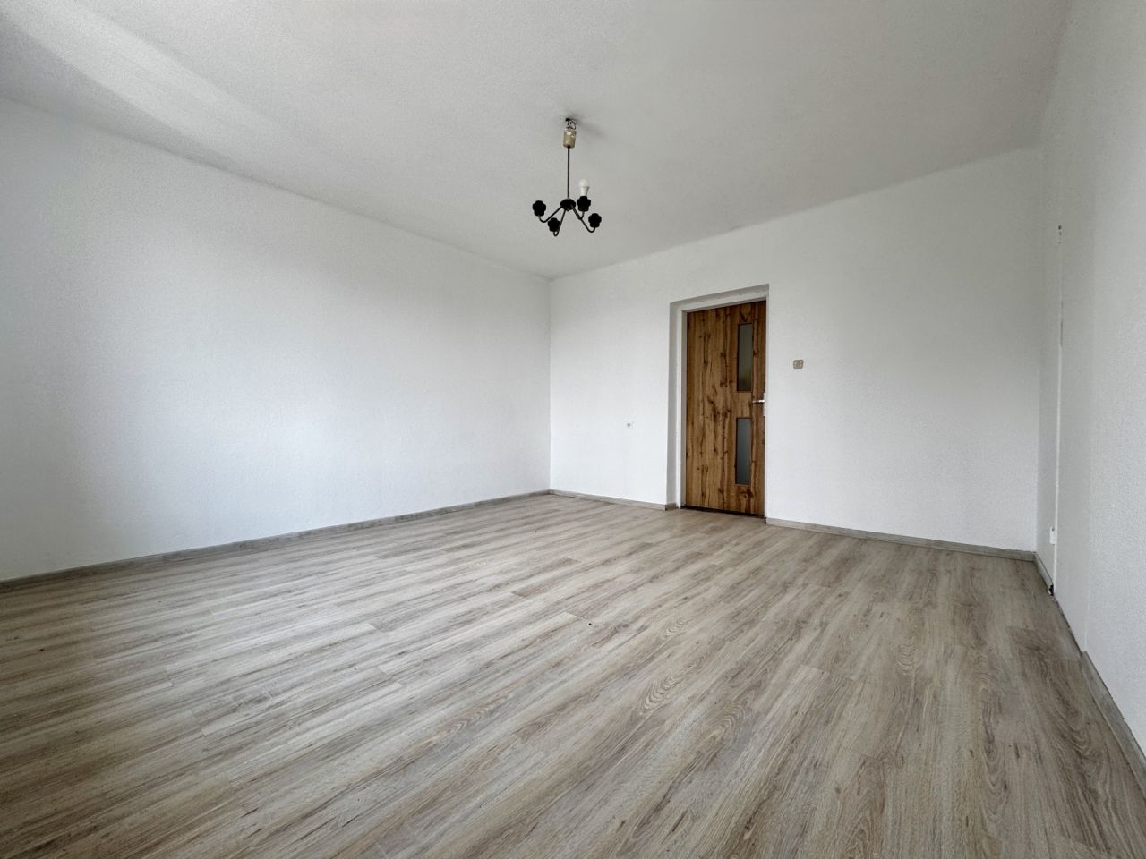 dom wolnostojący, 6 pokoi Kutno, ul. Tadeusza Rejtana. Zdjęcie 7