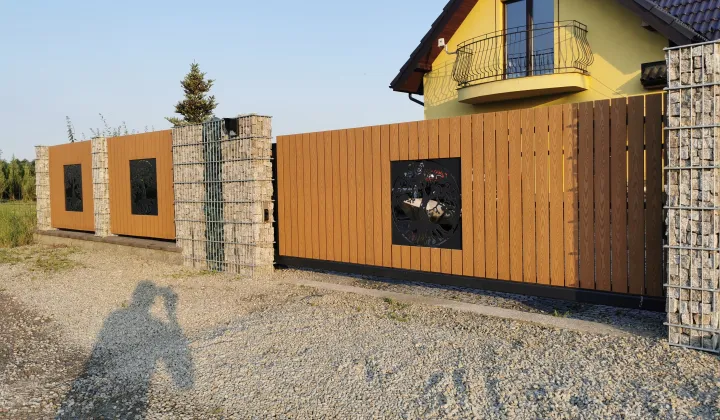 bliźniak, 4 pokoje Strąkowa, Strąkowsa