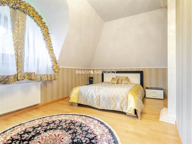 dom wolnostojący, 5 pokoi Myślenice Zarabie, ul. Bukowa. Zdjęcie 9