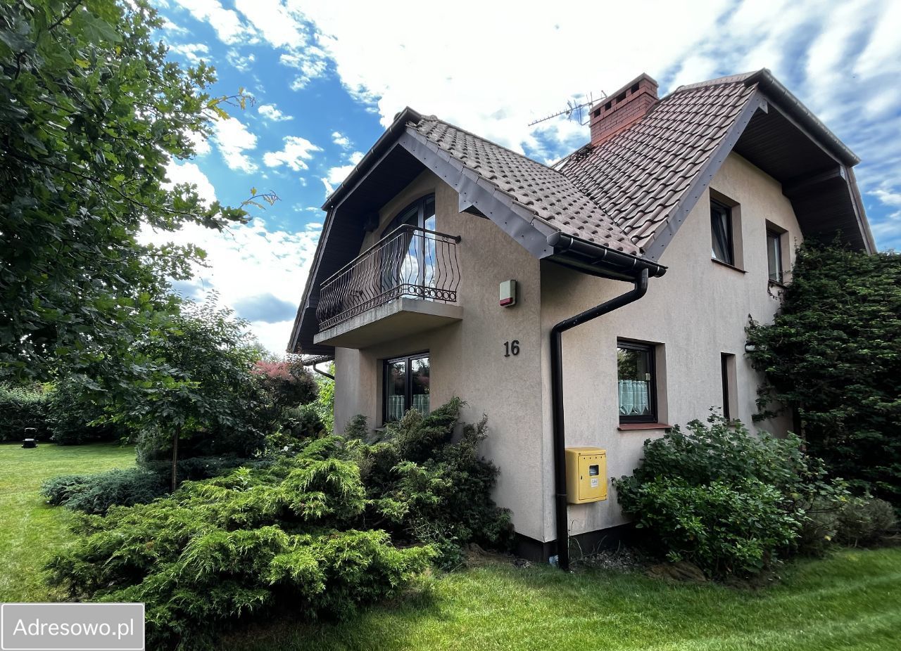 dom wolnostojący, 4 pokoje Częstochowa Aniołów