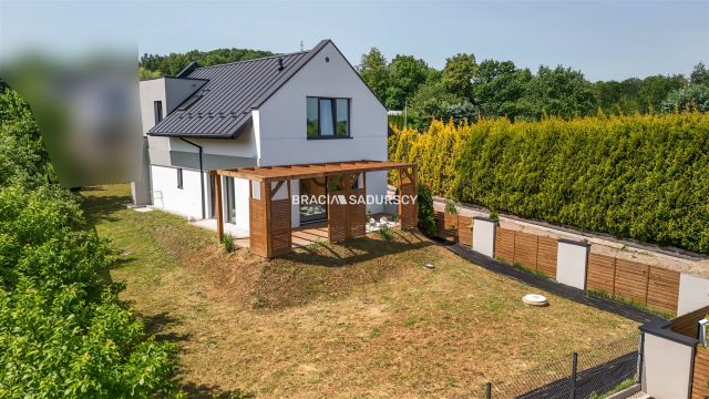 dom, 4 pokoje Krzywaczka. Zdjęcie 12