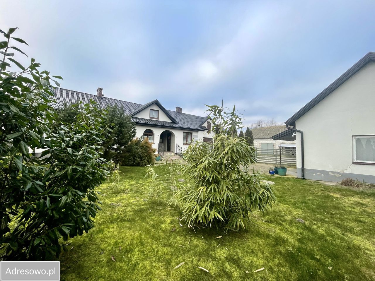 dom wolnostojący, 5 pokoi Brzezia. Zdjęcie 3