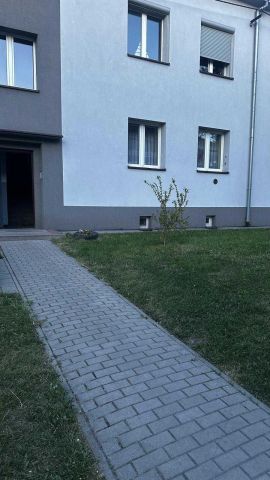 Mieszkanie 3-pokojowe Pyskowice, ul. Romualda Traugutta. Zdjęcie 1