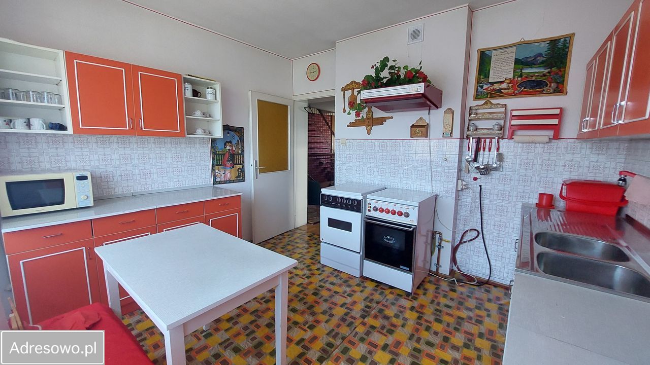 dom wolnostojący, 6 pokoi Wieruszów, ul. Henryka Sienkiewicza. Zdjęcie 3