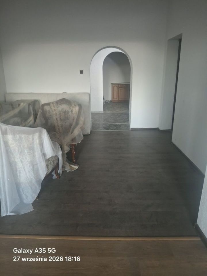 Mieszkanie 4-pokojowe Mieroszów Centrum, pl. Niepodległości. Zdjęcie 3