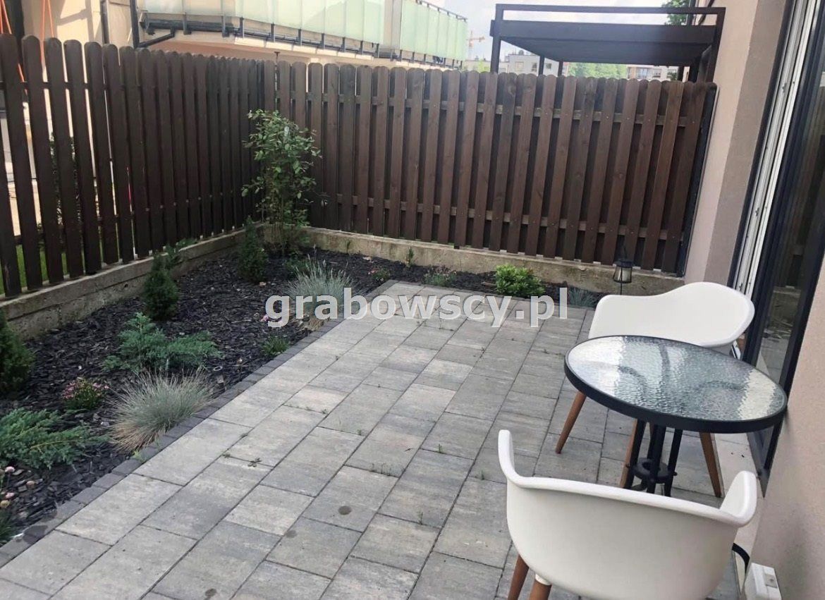 Mieszkanie 3-pokojowe Porosły. Zdjęcie 7