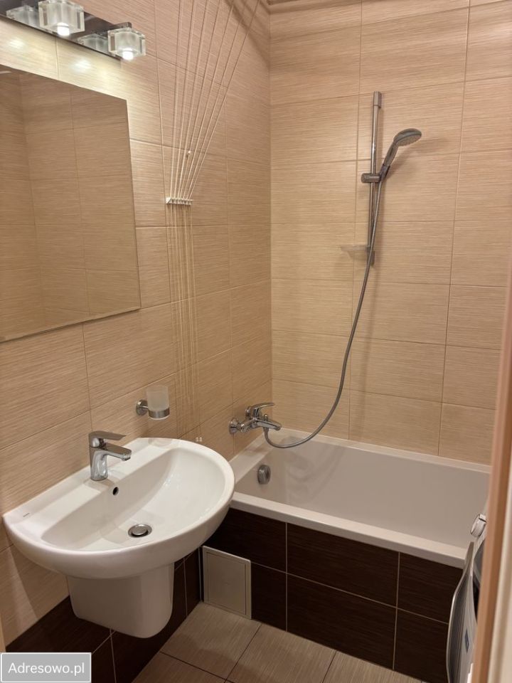 Mieszkanie 3-pokojowe Kraków Czyżyny, os. Dywizjonu 303. Zdjęcie 16