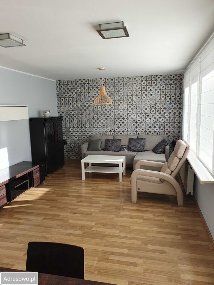 Mieszkanie 3-pokojowe Kraków Czyżyny, os. Dywizjonu 303. Zdjęcie 2