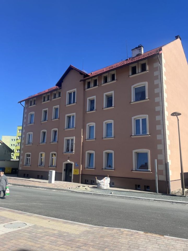 Mieszkanie 3-pokojowe Stronie Śląskie, ul. Nadbrzeżna. Zdjęcie 1