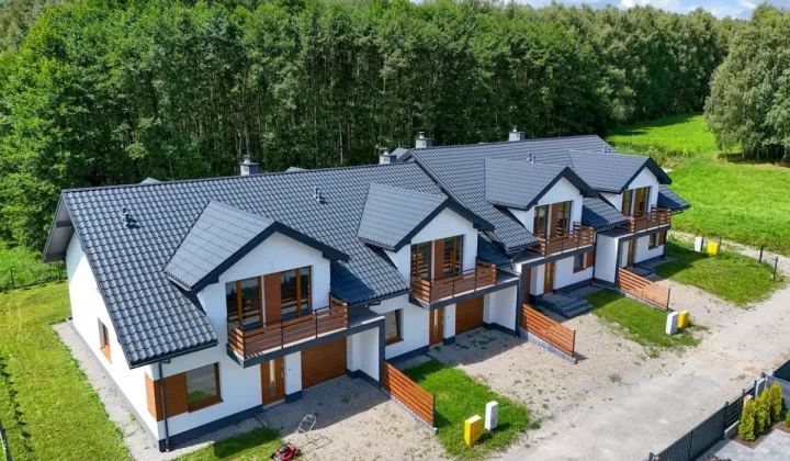 dom szeregowy, 4 pokoje Ustrobna