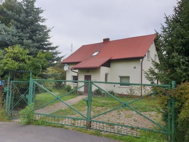 dom wolnostojący Tarnowiec. Zdjęcie 1