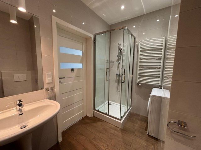 Mieszkanie 3-pokojowe Katowice Dolina Trzech Stawów, ul. Francuska. Zdjęcie 9