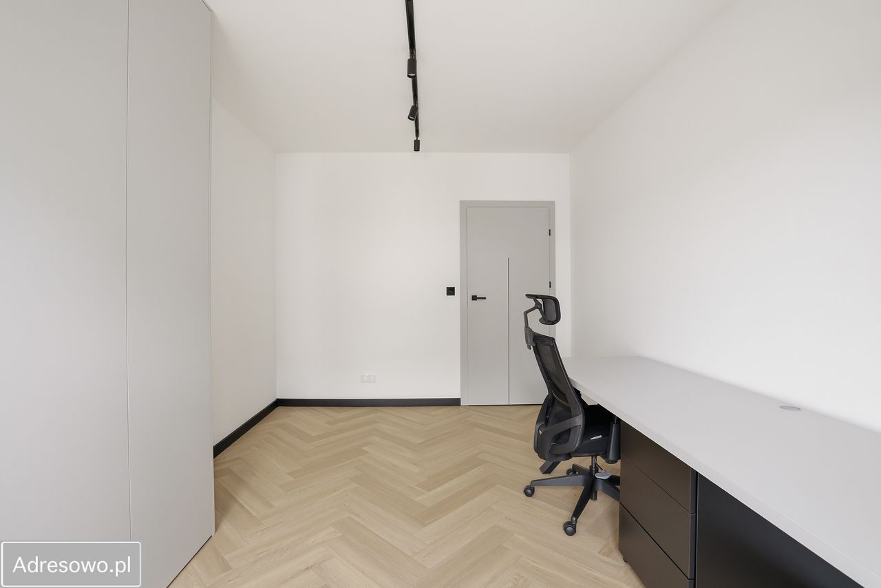 Mieszkanie 3-pokojowe Święta Katarzyna, ul. Kasztanowa. Zdjęcie 18