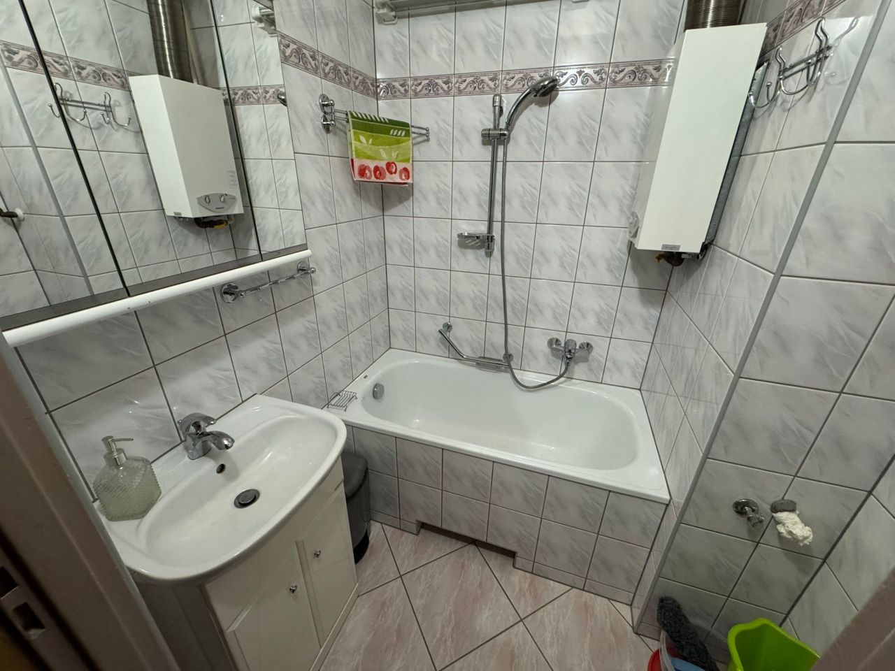 Mieszkanie 3-pokojowe Głuchołazy, ul. Szymona Koszyka. Zdjęcie 12