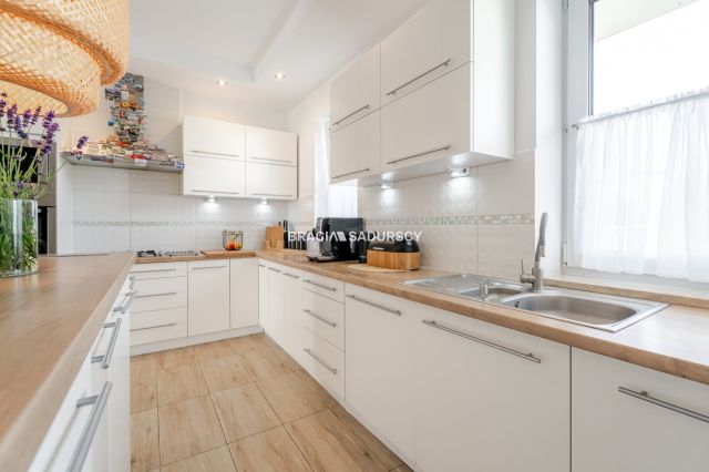 dom wolnostojący, 6 pokoi Węgrzce. Zdjęcie 9