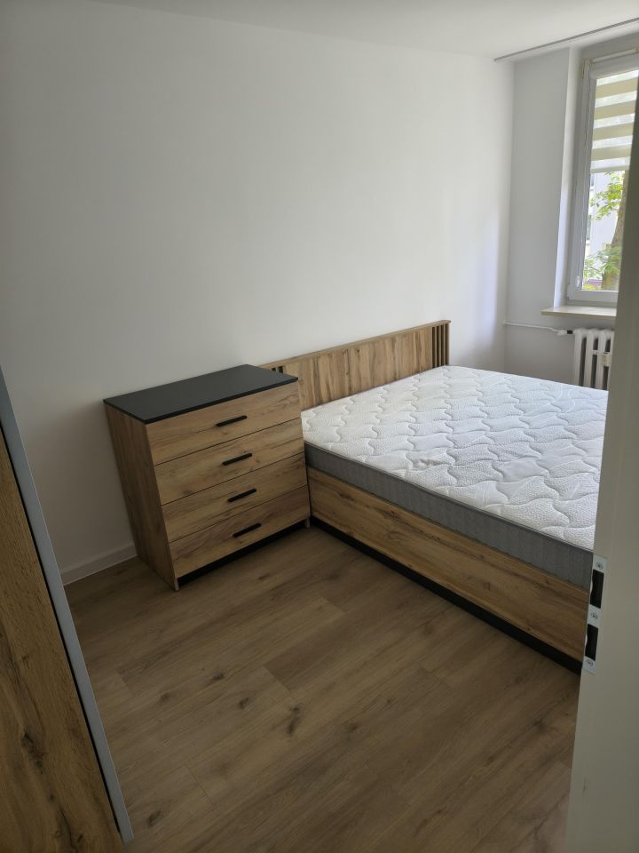Mieszkanie 3-pokojowe Starachowice Centrum, ul. Ludwika Waryńskiego. Zdjęcie 9