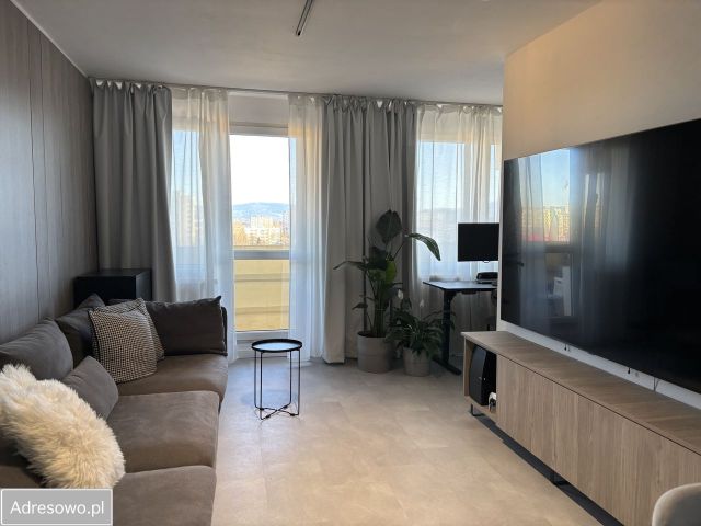 Mieszkanie 2-pokojowe Jelenia Góra Zabobrze, ul. Tadeusza Sygietyńskiego. Zdjęcie 1