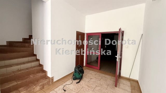 Hala/magazyn Ujazd. Zdjęcie 23