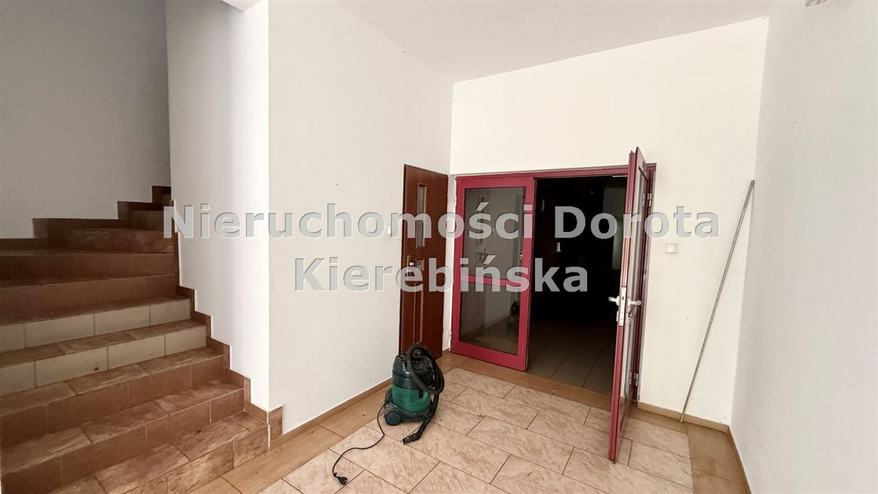 Hala/magazyn Ujazd. Zdjęcie 23