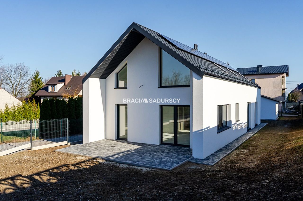 dom wolnostojący, 5 pokoi Bębło. Zdjęcie 36