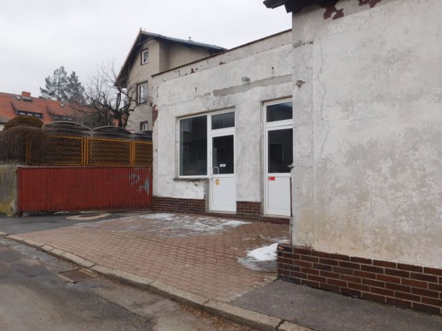 dom wolnostojący, 5 pokoi Jelenia Góra Zabobrze, ul. Wiosenna. Zdjęcie 2