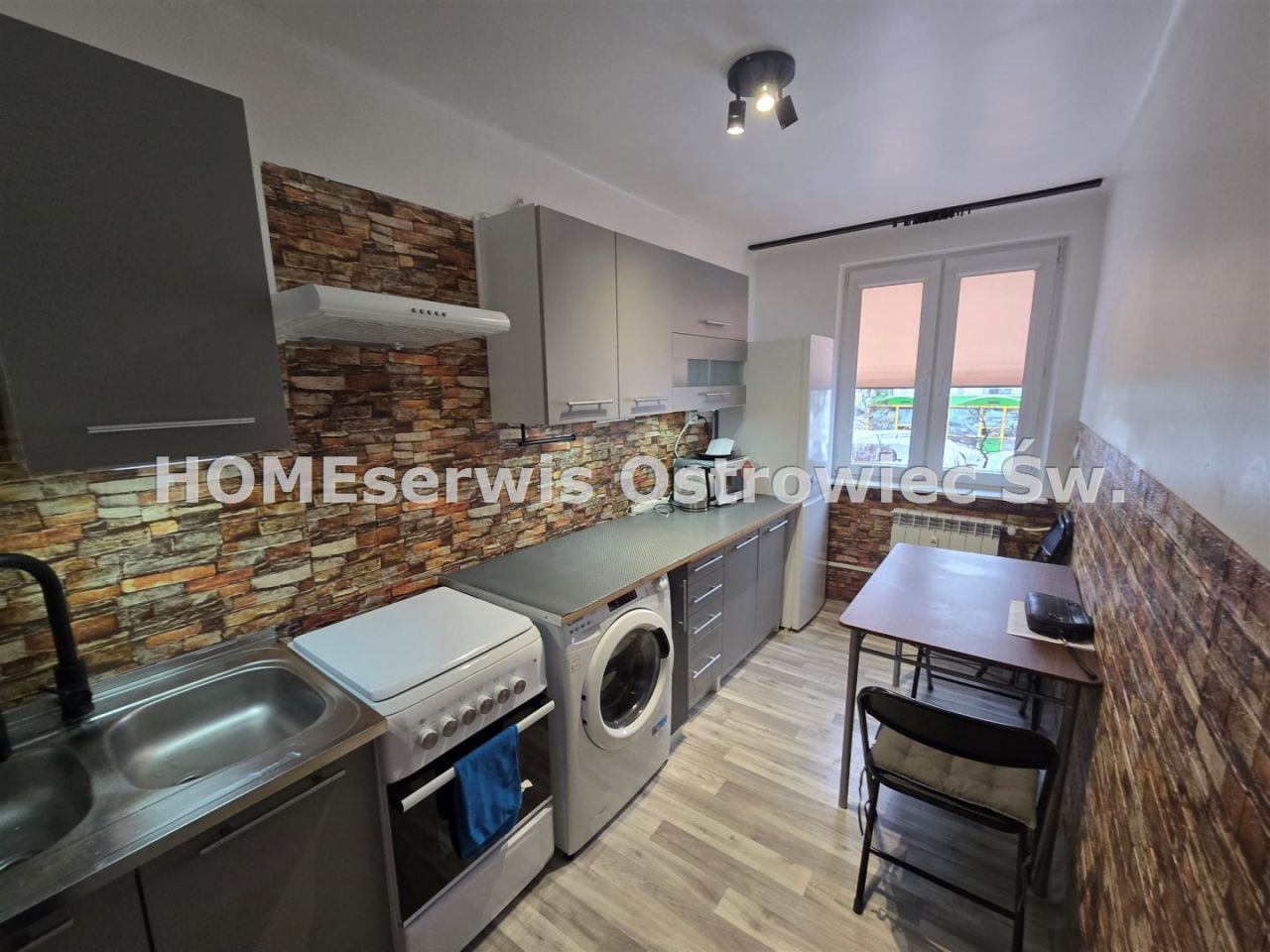 Mieszkanie 3-pokojowe Ostrowiec Świętokrzyski Centrum. Zdjęcie 5